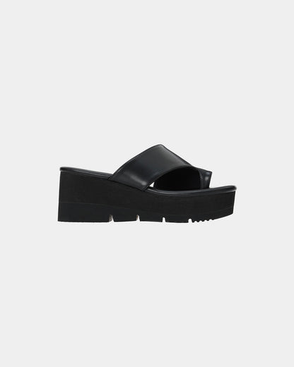 Toe Hold Platform Sandals