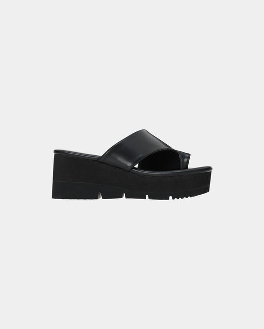 Toe Hold Platform Sandals