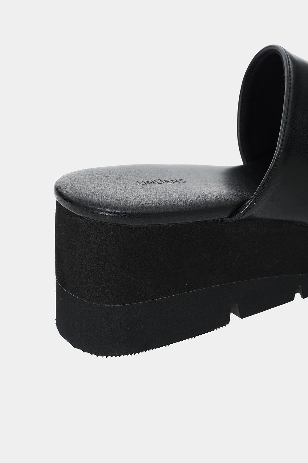 Toe Hold Platform Sandals