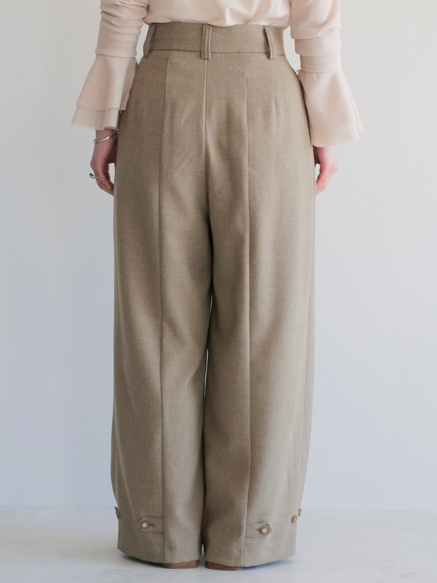model:150cm (beige/short)