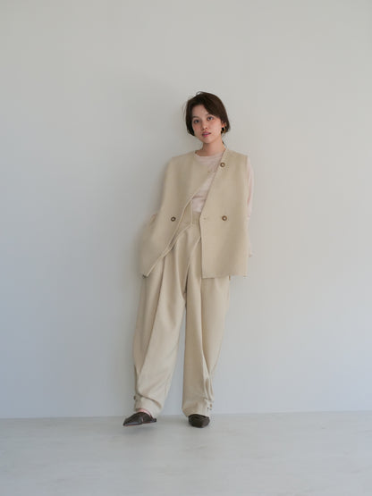 model:150cm (light beige/FREE)