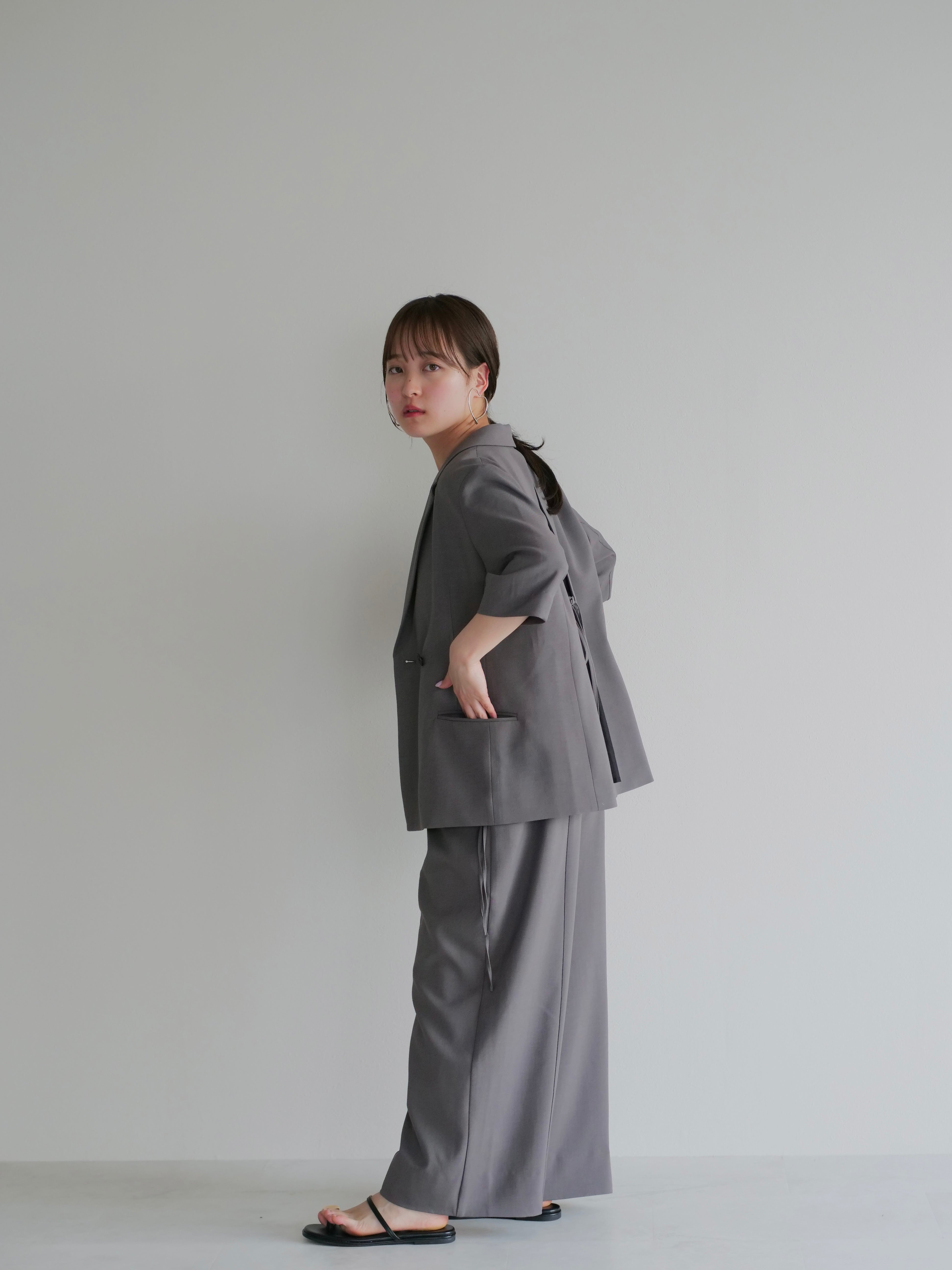 バックスリット ハーフスリーブジャケット – UNLÍENS