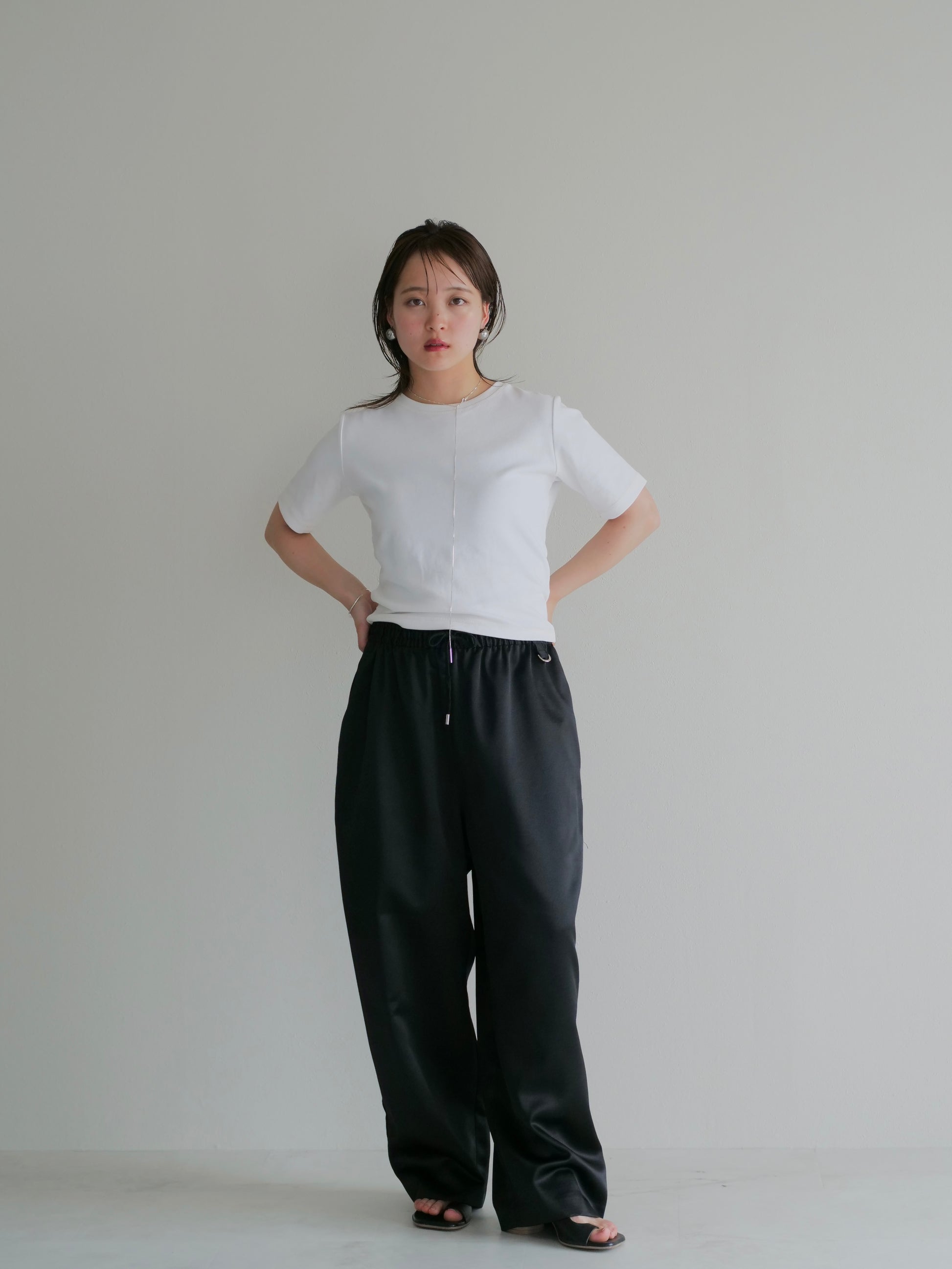 model:148cm (black/short)
