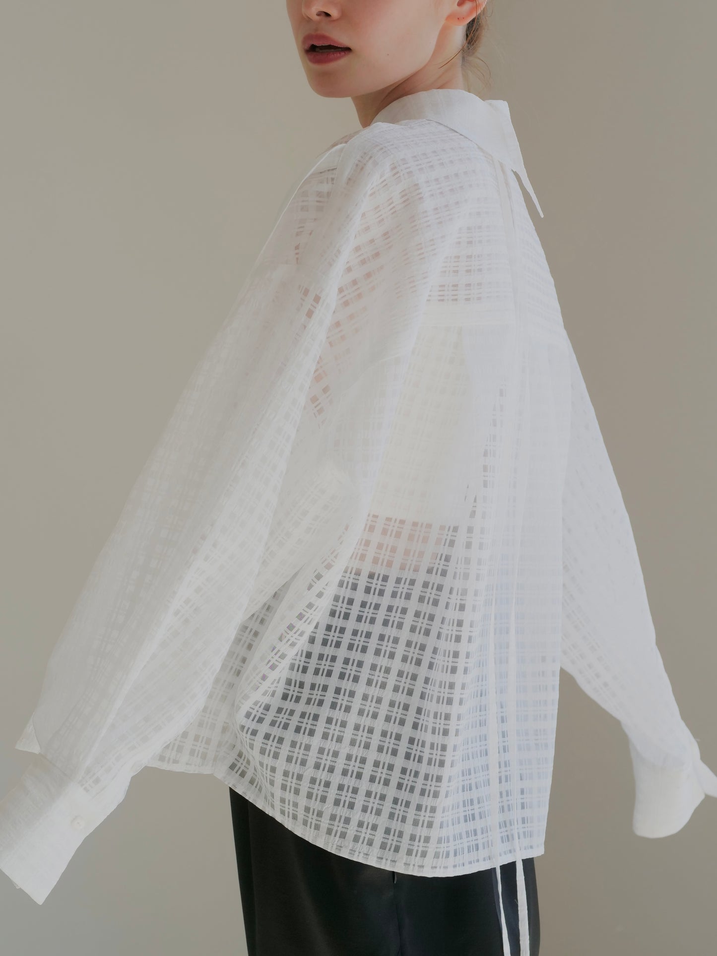 model:153cm (check white/FREE)