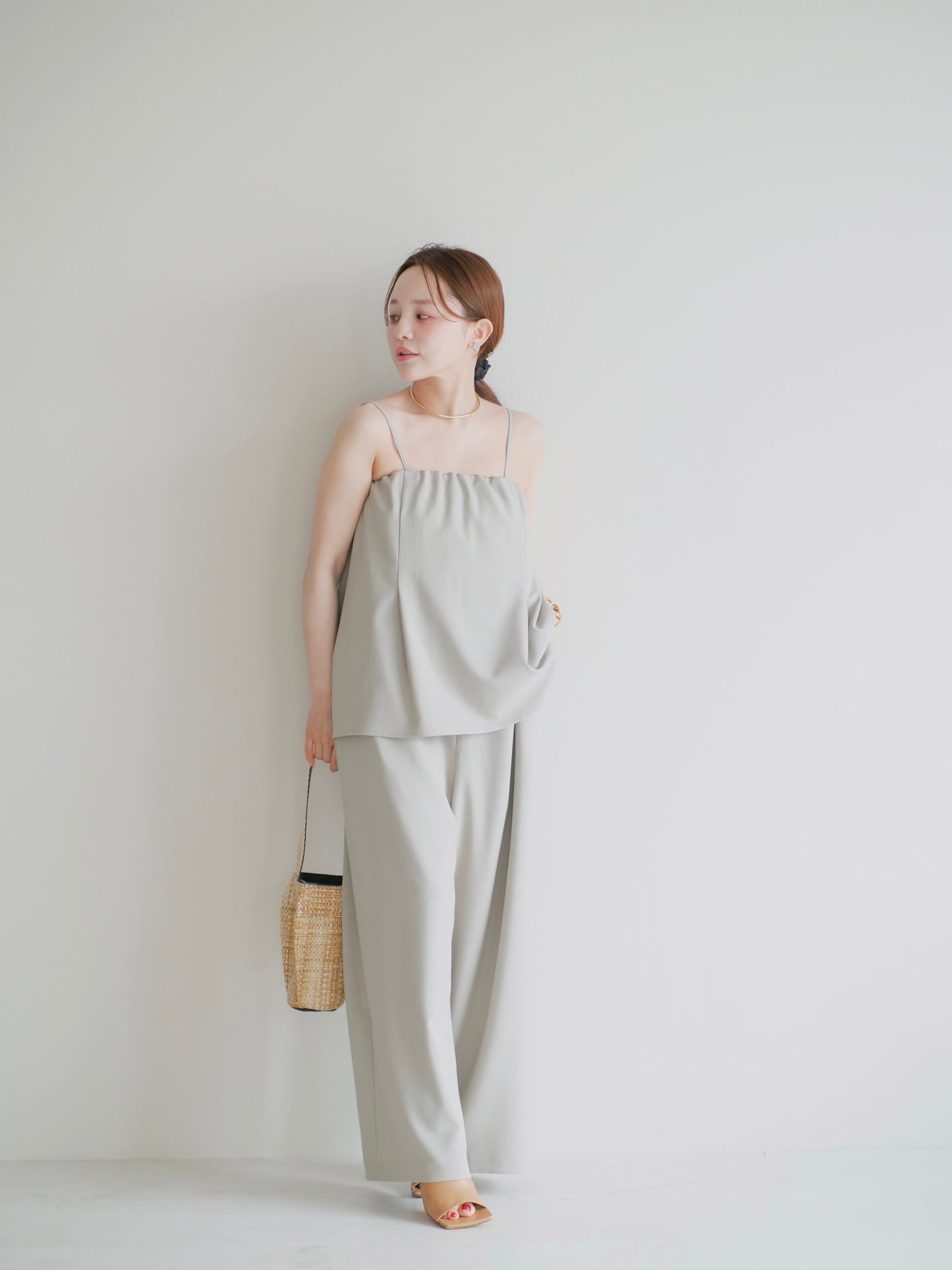 model:145cm (greige/short)