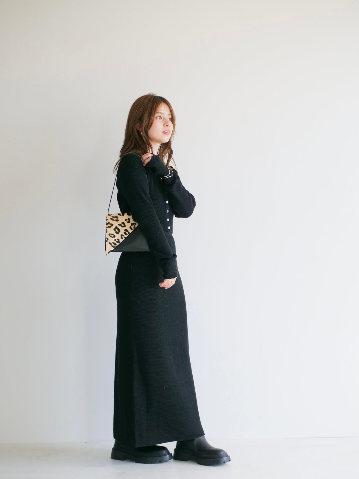 model:151cm (black/FREE)
