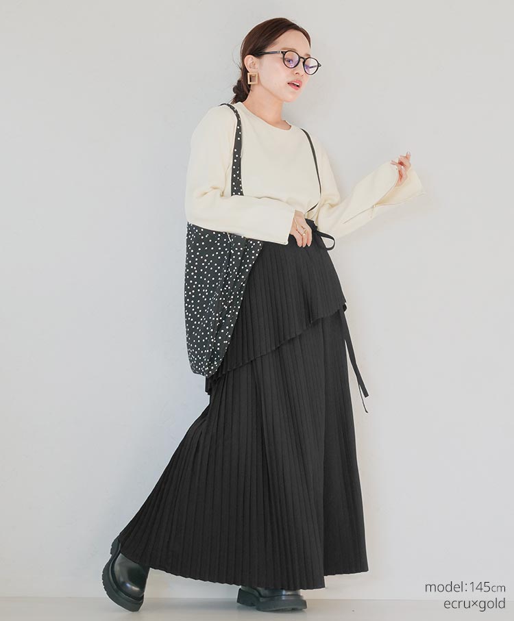 zip detail knit tops