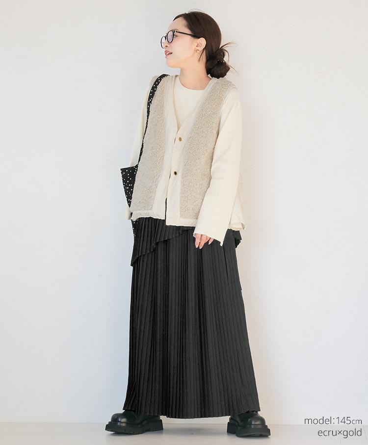 zip detail knit tops