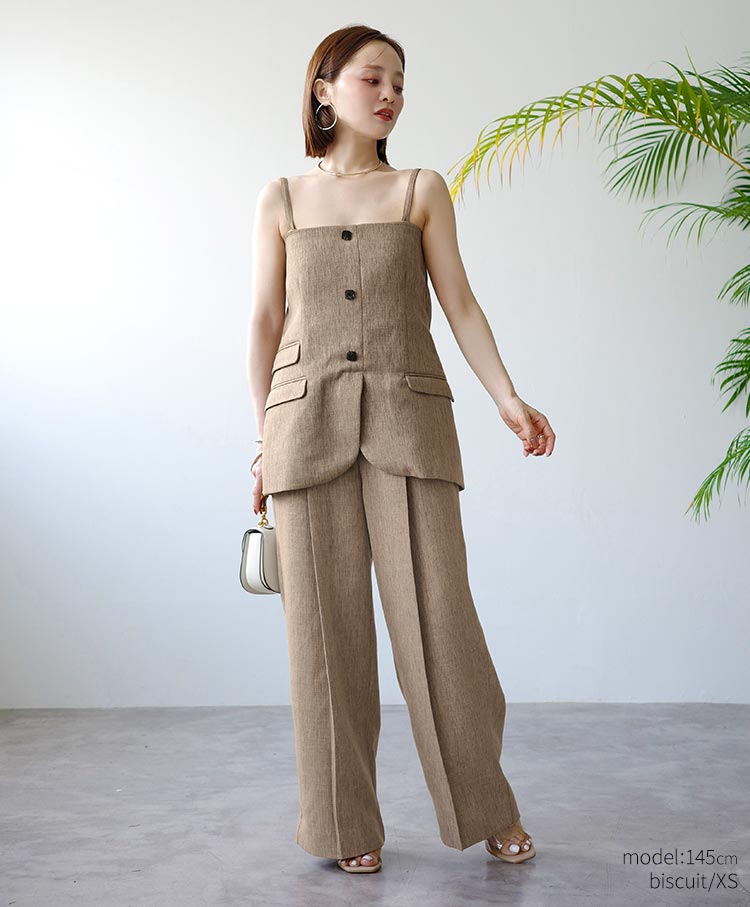 Single tuck pants