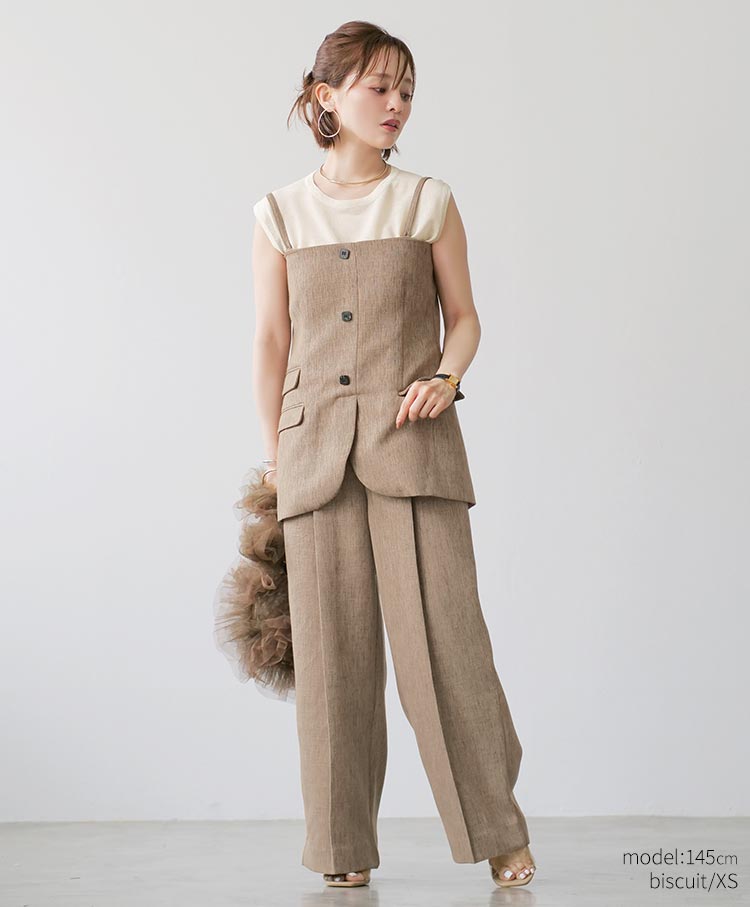 Single tuck pants