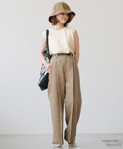 Single tuck pants