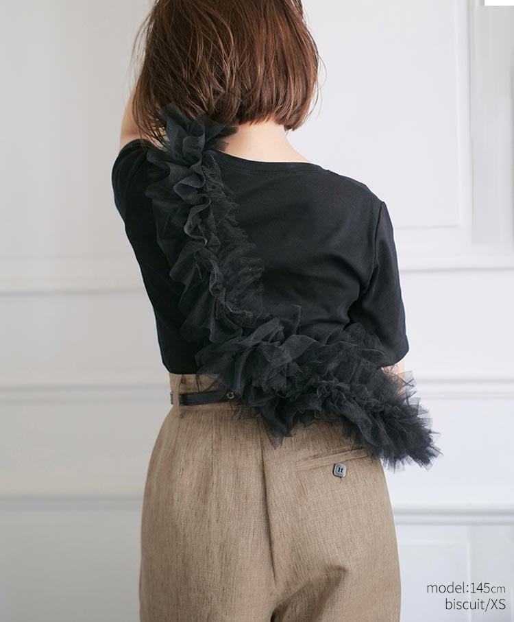 Single tuck pants