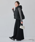 画像をギャラリービューアに読み込む, Button-Detail High Neck Knit
