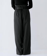 画像をギャラリービューアに読み込む, Belted Satin Pants
